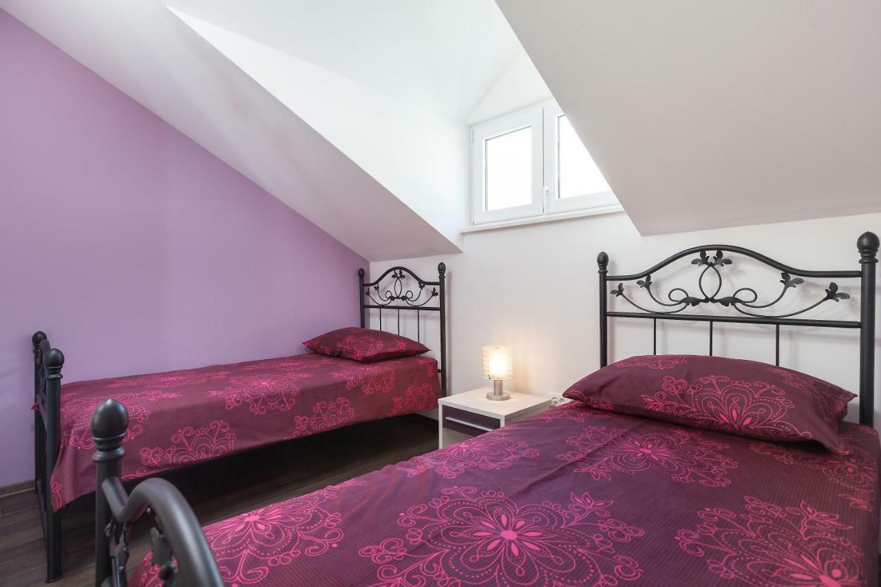 Apartmani Pasalic Tučepi Buitenkant foto