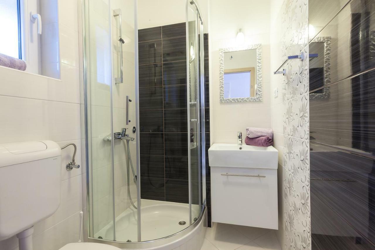 Apartmani Pasalic Tučepi Buitenkant foto